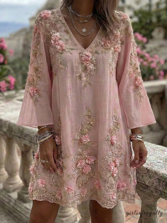 Effortlessly Elegant Dress with a Timeless Design