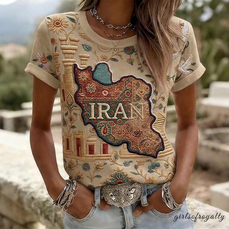 Well Tailored T-Shirt with a Graceful Silhouette
