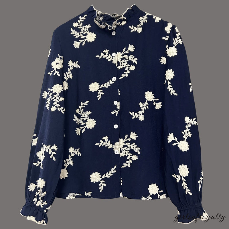 Beautifully Crafted Blouse in a Classic Style