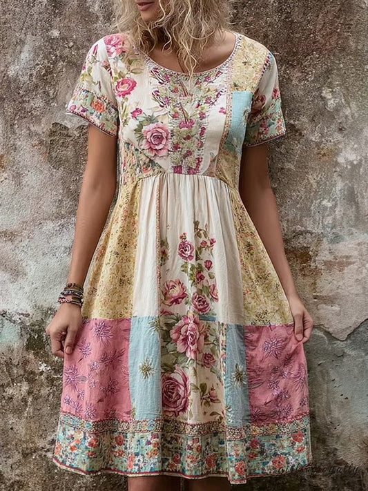 Well Tailored Dress with a Graceful Silhouette