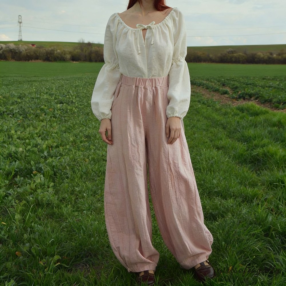 Classic Vintage Trousers with a Flattering Fit