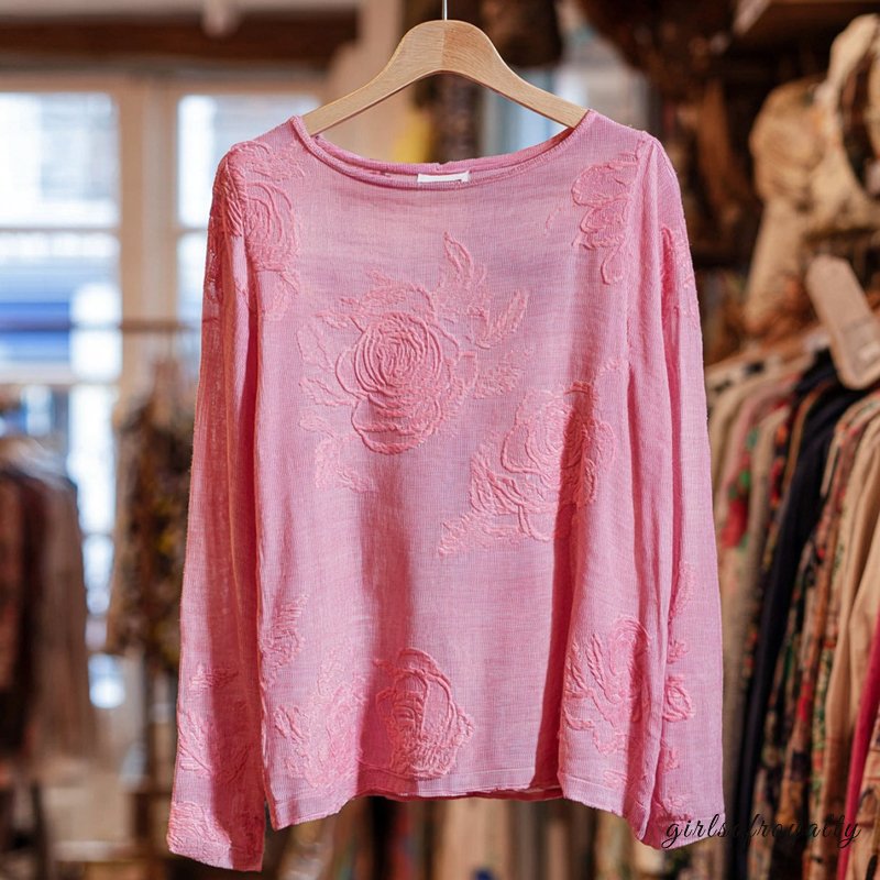 A Vintage Style Shirt with Delicate Timeless Details