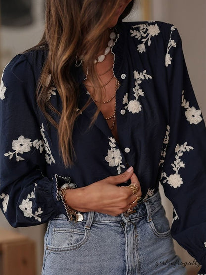Beautifully Crafted Blouse in a Classic Style