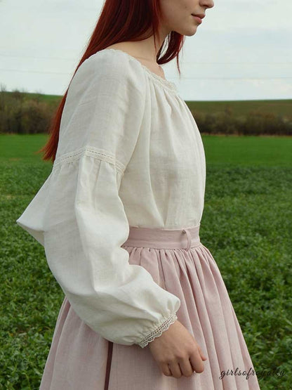 Well Tailored Pullover with a Graceful Silhouette